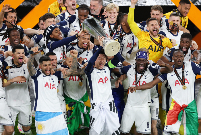 SON and a big collision in the locker room!→Son Heung-min is likely to reunite after two years of separation. Interest in entering MLS may be heading to LA