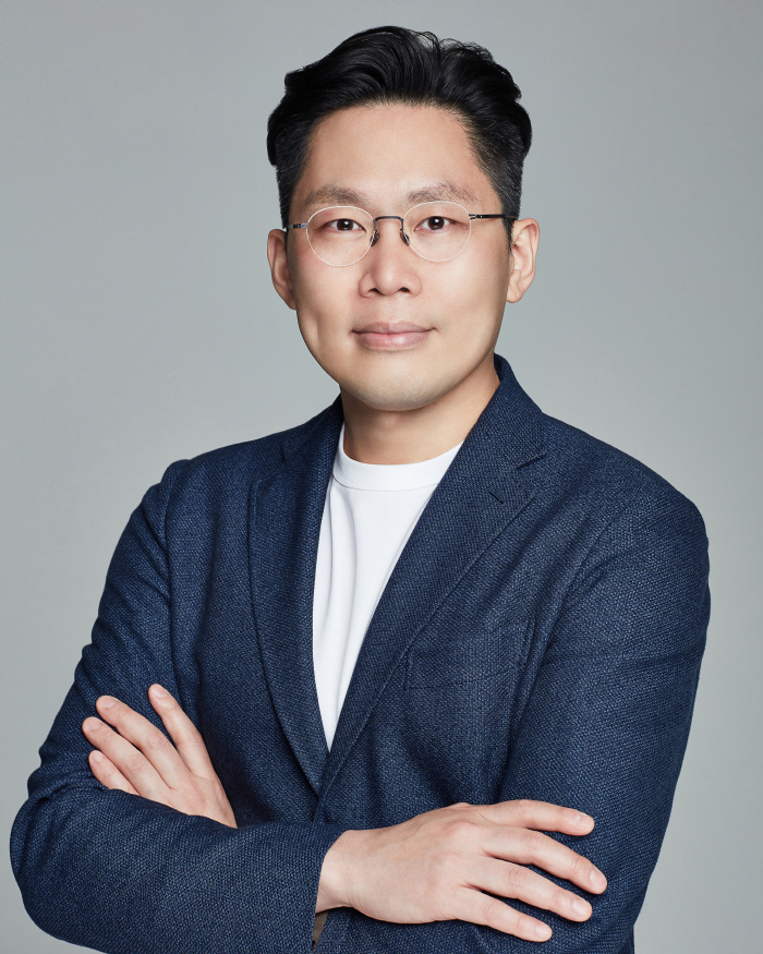 Isaac Lee Hive, Chairman of Latin America, Deputy Corporate Representative...Yoo Dong-joo, CEO of Hive Music Group APAC, appointed