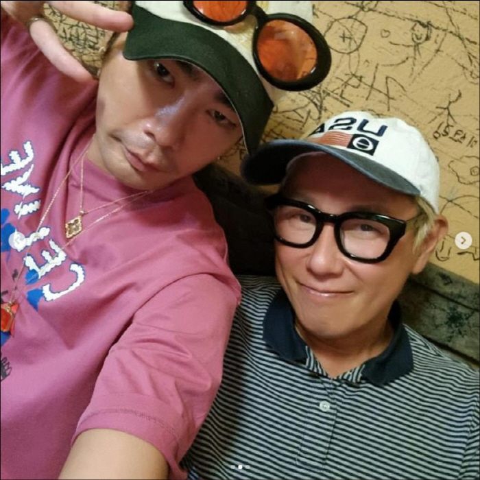 ♥ Jeon Mi-ra Yoon Jong-shin complains of a headache as if he was deceived by a fake whiskey