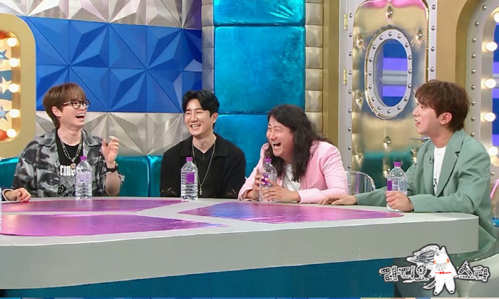 Kim Won-hoon has over 10 million videos alone. He sleeps on the bed of money these days (Ras)