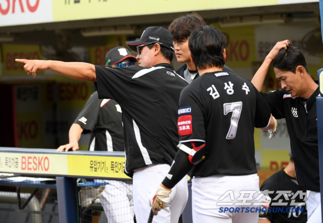 Lee Jong-beom's controversy. The key is improving treatment? It's not going to come if it's not worth billions The coach's ransom will be shaken