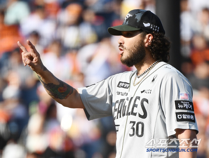 Like Ponce, he has a 100% ERA of 1.53 brilliant pitching, and will he be the first foreign pitcher to win 10 games in 21 years 