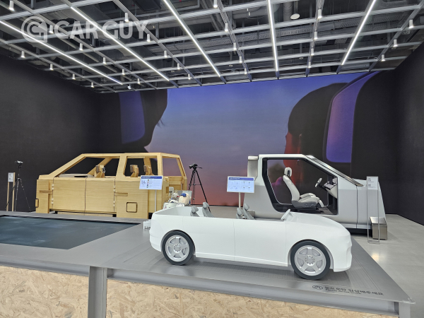 Mobility User Experience Becomes Important..Why Hyundai Kia UX Studios Opened in Seoul