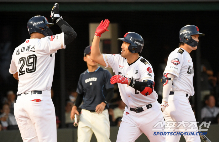  Jeon Junwoo Elotrasico's preemptive two-run shot