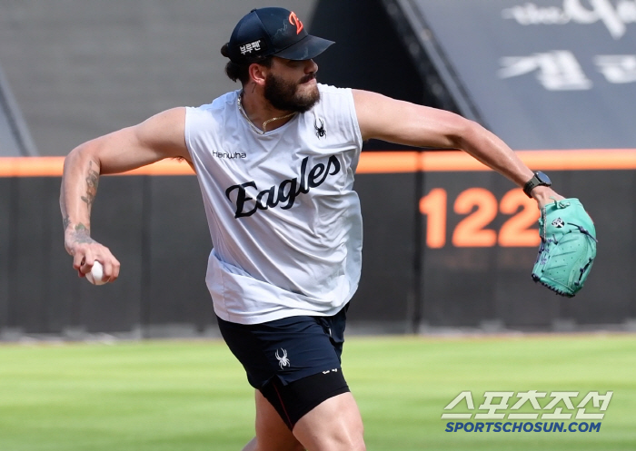Ponce, who wants to be a shortstop..The third baseman's ultimate goal is to have a sideline and digest all infield positions. 