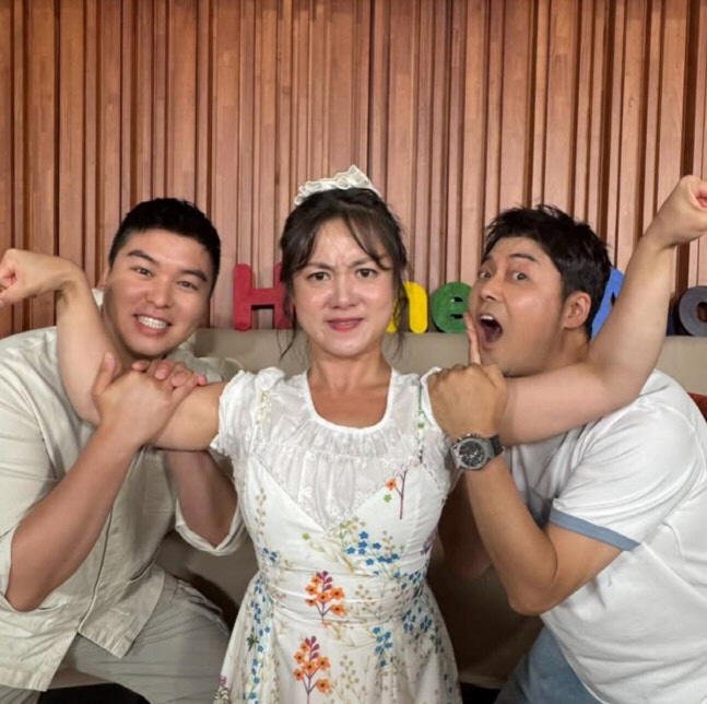  Park Na-rae, you lost your sense of humor after finding the heyday of your 48kg beauty? Tetoyeo's comeback is full of biceps and triceps
