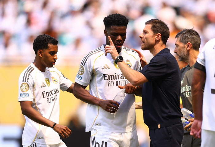 Superstar Abandoned From Real, Landing in EPL?Completely benched → Rumors of a transfer to Arsenal exploded