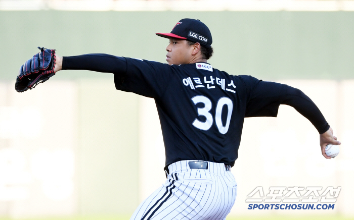 We are making thorough preparations. How long do we have to see a foreign pitcher who failed 5 consecutive innings for 4G when he is in a hurry to fight for the first place. The time for a decision is now 