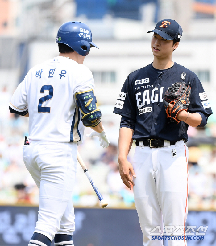 Because of Ryu Hyun-jin's phone power? Venkle destroyers are also a part. Why is this like this when I meet Hanwha? 