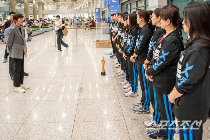 Championship gold 2 is 2-dong 4, and the future of table tennis will be welcomed with gold