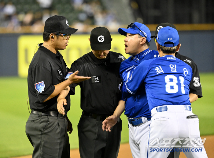Coach Park Jin-man, who was furious about the bad referee of the check swing, stopped talking the next day → It's only an excuse because he lost