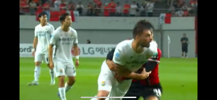 E-Land, we cried again at the mischievous momentWhy do you watch VAR, the bad calls that come out even after an on-field review