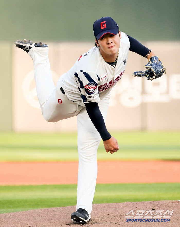 He finally opened his eyes to the first nomination in 22 years. He added 142 kilometers of changeup to the 159 kilometers of a fastball of 152 kilometers, and pitched 6.2 innings of his life without allowing a single goal. My own know-how 