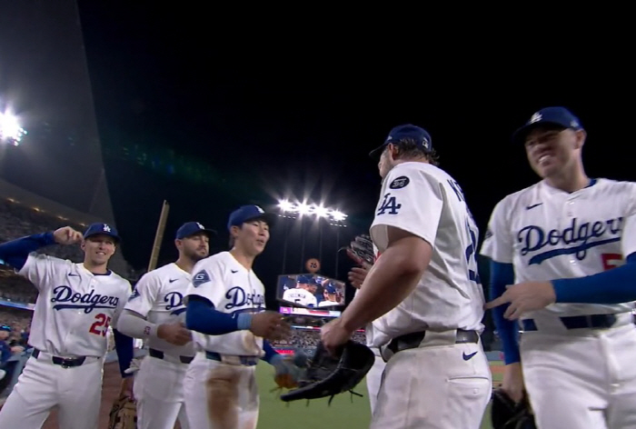 I can't believe I'm here! Kershaw 3000K site, Kim Hye-sung also shone more with a hug freeman reverse finishing hit for the sixth time