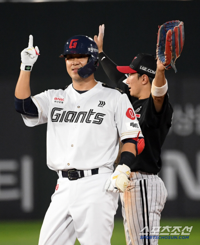 I won't throw against Doosan next week. Gamboa, the treasure of six consecutive wins, was eliminated. The lineup that will break Lotte and Son Joo-young for joint second place is eight right-handed hitters (Busan site)