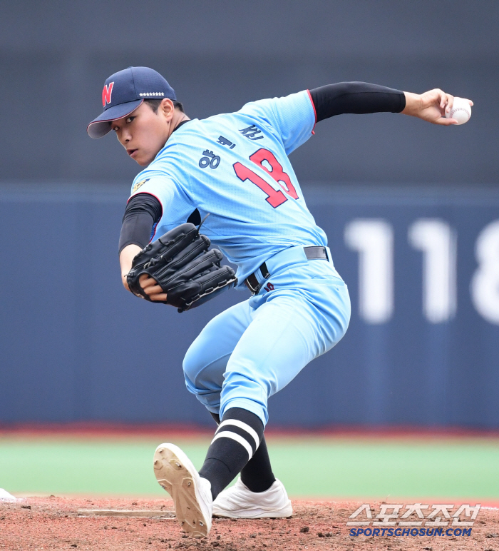 Lim Chang-yong, who is reminded of Bamjiktok Sideam Hwimungo Yang Hyun-joon, Cheongryonggi's starting victory pitch, and the spearhead of the round of 16 (Cheongryonggi site)