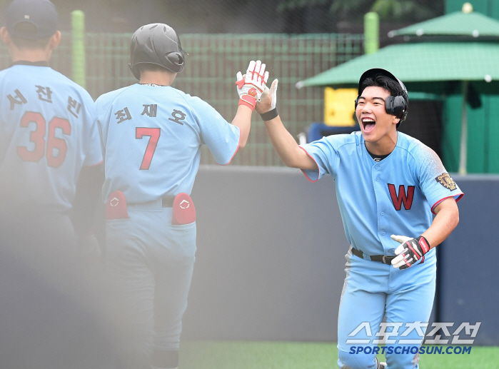 Lim Chang-yong, who is reminded of Bamjiktok Sideam Hwimungo Yang Hyun-joon, Cheongryonggi's starting victory pitch, and the spearhead of the round of 16 (Cheongryonggi site)