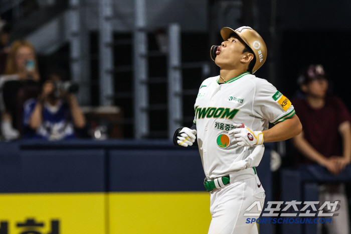 Line Drive with 4 consecutive wins → The head coach who looked directly at the runner lacked concentration of our players...I don't need an excuse 