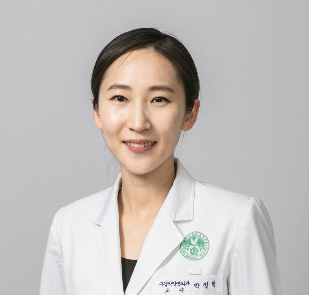 The longer the osteoporosis medication is stopped, the lower the risk of developing jawbone necrosis