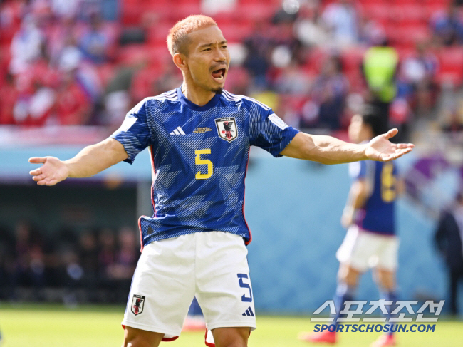 The first 12 call-ups  all J139-year-old claims...Confirmation of East Asian Cup Players List