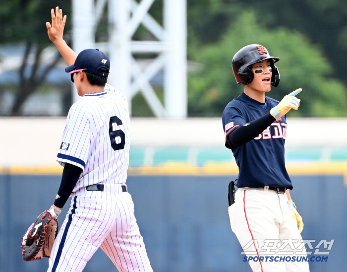  Cheering Ahn Jin-pyo, Seongnam High School leads