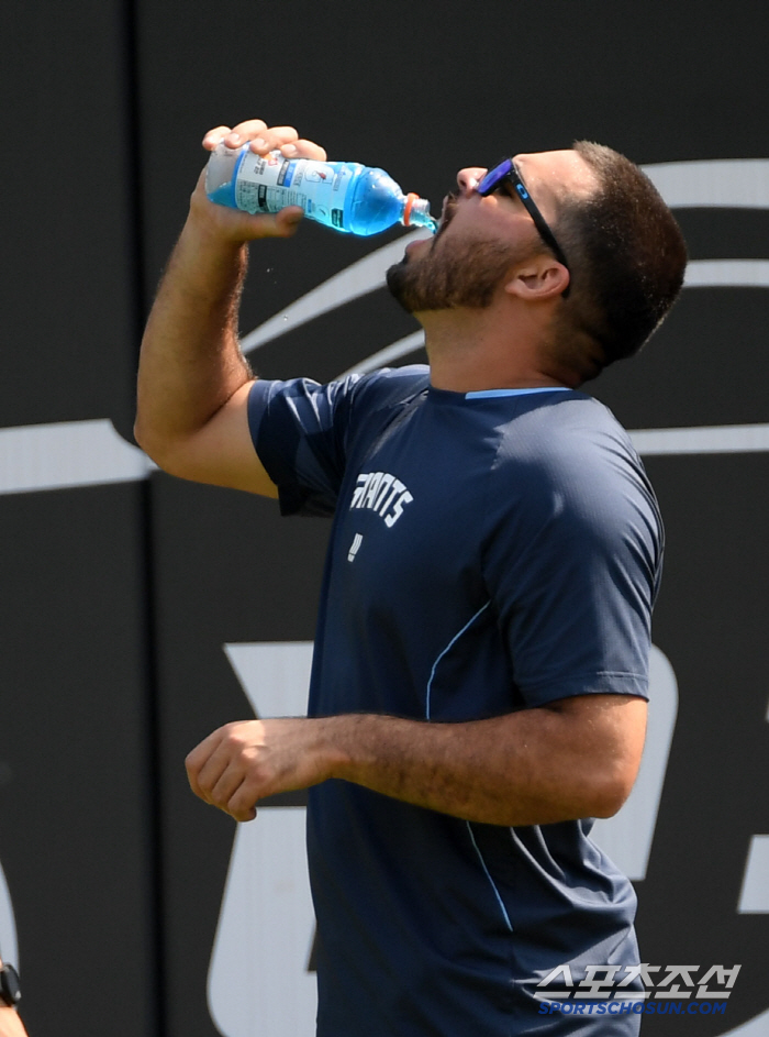  Gamboa, cool down in the heat wave
