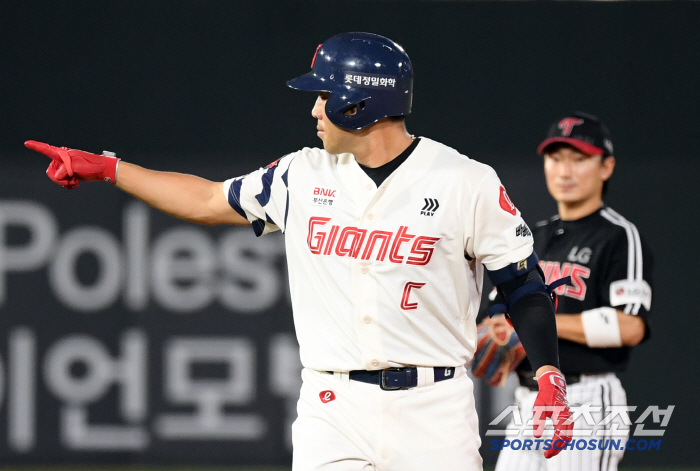  Junwoo tries Elotrasico Winning