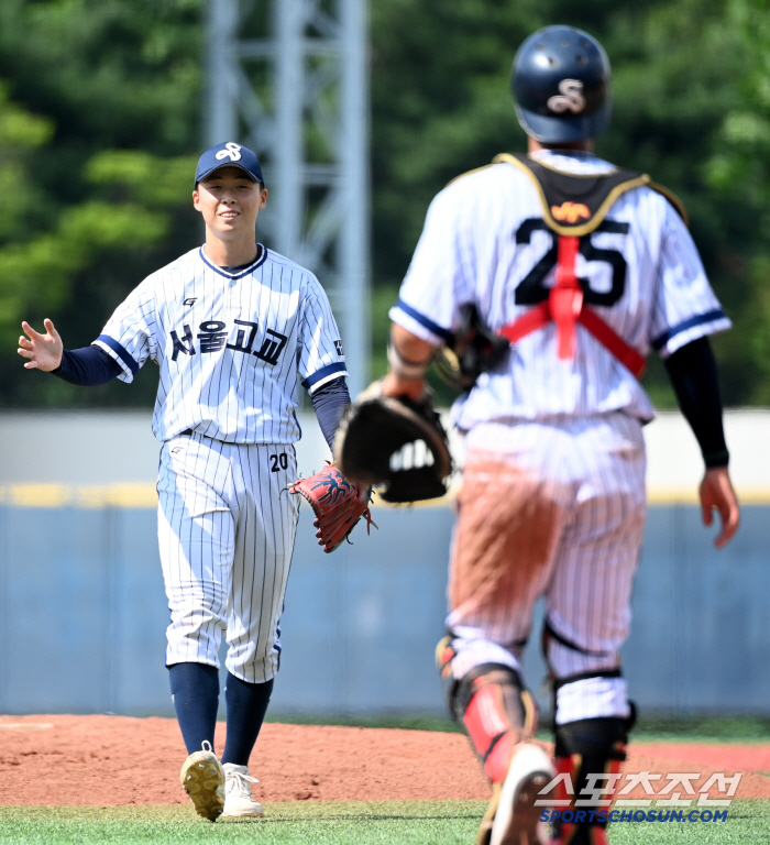 Lee Ho-beom, Kim Tae-sung, Seoul High School's victory