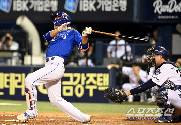  Lee Jae-hyun, the come-from-behind bases-loaded gun, wrapped properly