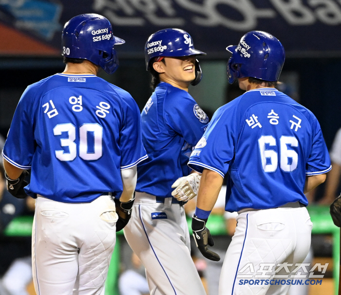  Lee Jae-hyun, with a come-from-behind bases loaded, is thrilling