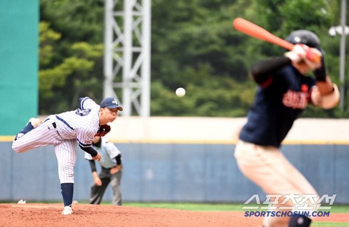 147km fastball bam! 190cm right-hander Lee Ho-bum, Seoul High School, and Cheongryonggi led the round of 16 without allowing a run (Cheongryonggi site)