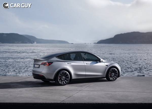 27,779 imported cars registered in June..Mercedes, Tesla in 3rd Place
