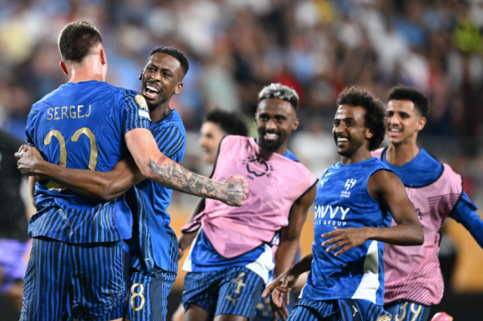 47.1 billion? Share your bonus! It's a one-year K-League budget, and this is Oil Money Class...Wall Quarter-Final Al Hilal Decides For Reason