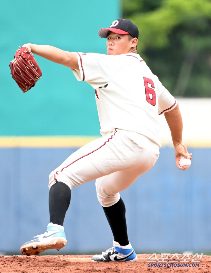 Deoksu Eom Joon-sang from shortstop to pitcher, and 91 pitches (Cheongryongi site) led to the round of 16 with no runs of 5K in 7.1 innings