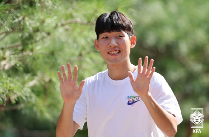 Hong Hyun Suk's chance to escape! French Nantes Consider Recruiting...Failed in Germany → I have to play for the World Cup