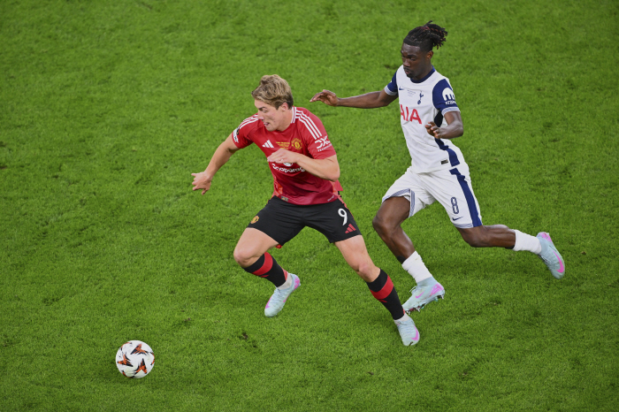 Is Manchester United really breaking up with £72m FW...Optimism on Recruitment of Mbomo → New Option Watkins Jung Jo-joon