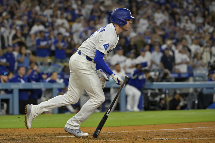 LAD who ate 3000K, does he eat 3000hats? No more after KershawBut after Cabrera, we've got a lot of freeman alt-bemachas
