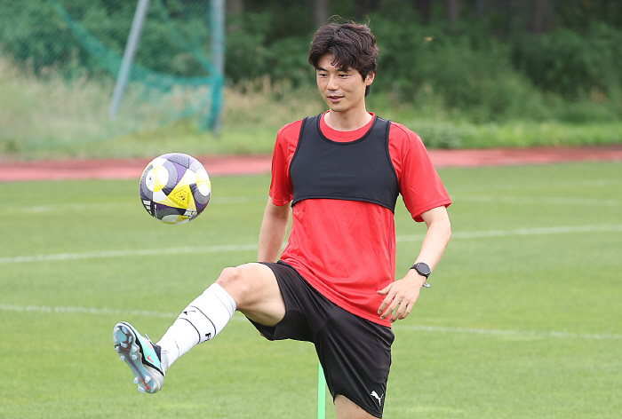 No. 40 uniform ran out → As soon as he transferred, Ki Sung-yueng, who joined YeolKI Pohang, became the last player this year