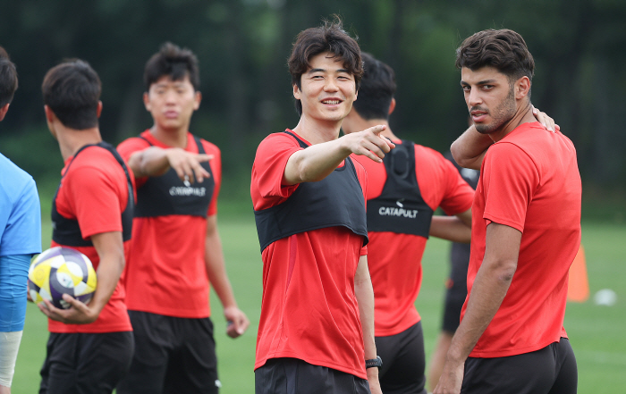 No. 40 uniform ran out → As soon as he transferred, Ki Sung-yueng, who joined YeolKI Pohang, became the last player this year