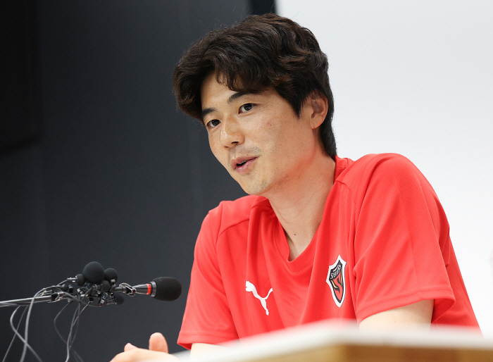 No. 40 uniform ran out → As soon as he transferred, Ki Sung-yueng, who joined YeolKI Pohang, became the last player this year