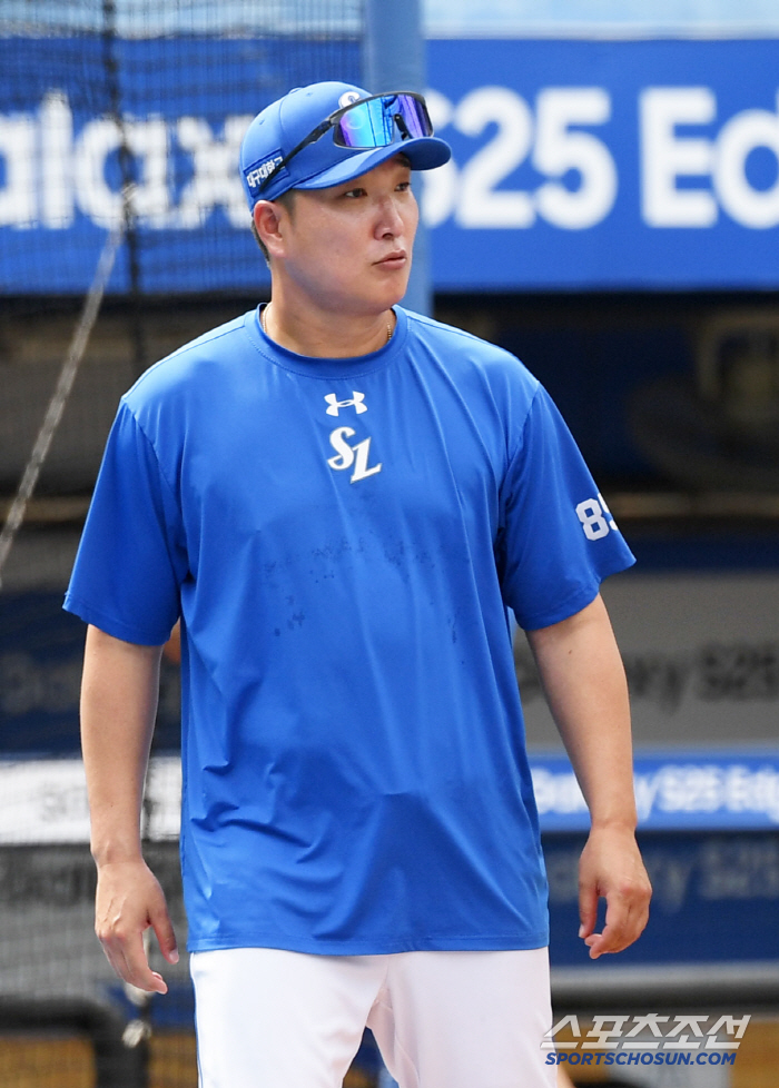  Coach Lee Jin-young will compete with LG in 2nd place in Daegu
