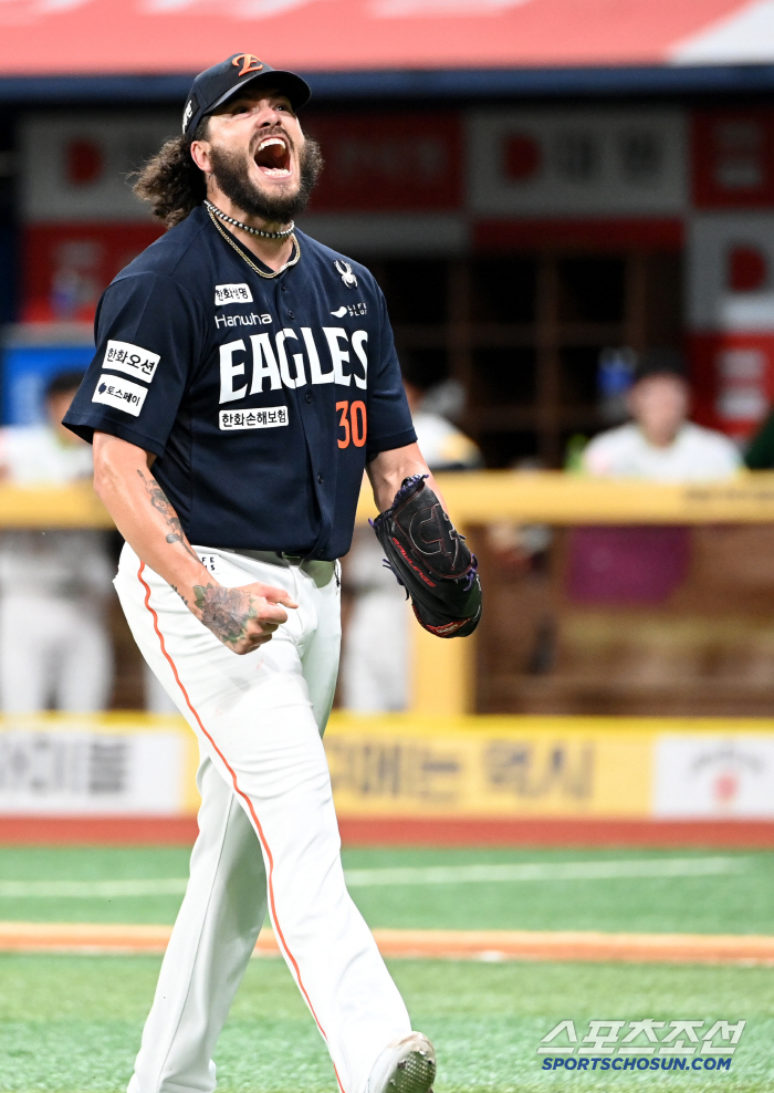  Fonce who is cheering, roars like Gocheok Dome is bursting