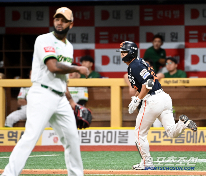  Lee Won-seok succeeded in targeting Alcantara
