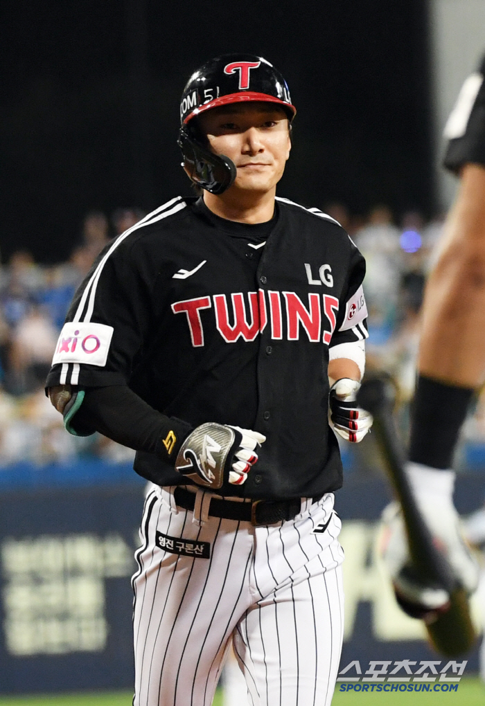  LG Shin Min-jae with one out in the 9th inning Samsung Lee Seung-hyun no-hit