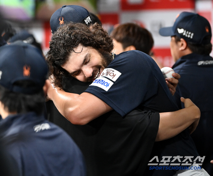 Today's star is Noh Sihwan! The home run king who burst into laughter, the final shot in the top of the ninth inning → 100% of Ponce's winning rate is maintained...Hanwha takes the lead after Kiwoom. 