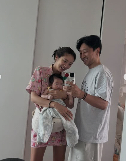 3-month-old Son Dambi's daughter, father Lee Kyu-hyuk's fish-shaped bun. The mystery of genes is a happy Saturday