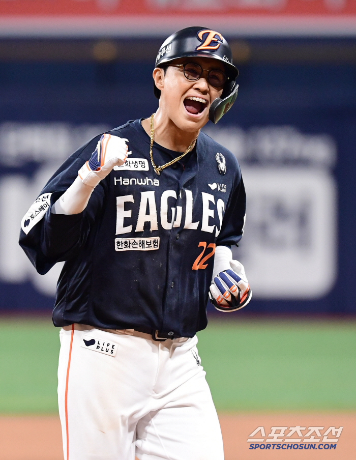 Chae Eun-sung in the 8th inning → Liberato in the 9th inning showed great performance...Hanwha wins Kiwoom and secures 2 consecutive wins & Winning Series