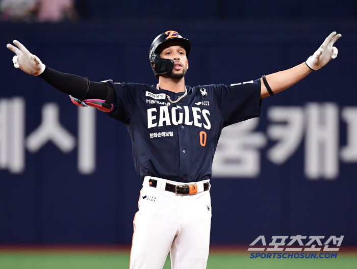 Chae Eun-sung in the 8th inning → Liberato in the 9th inning showed great performance...Hanwha wins Kiwoom and secures 2 consecutive wins & Winning Series