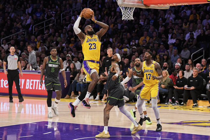 Conflict escalates with LAL, LeBron trade shock claims. 52.6M High Annual Salary, Trade Is Really Not Easy Why?