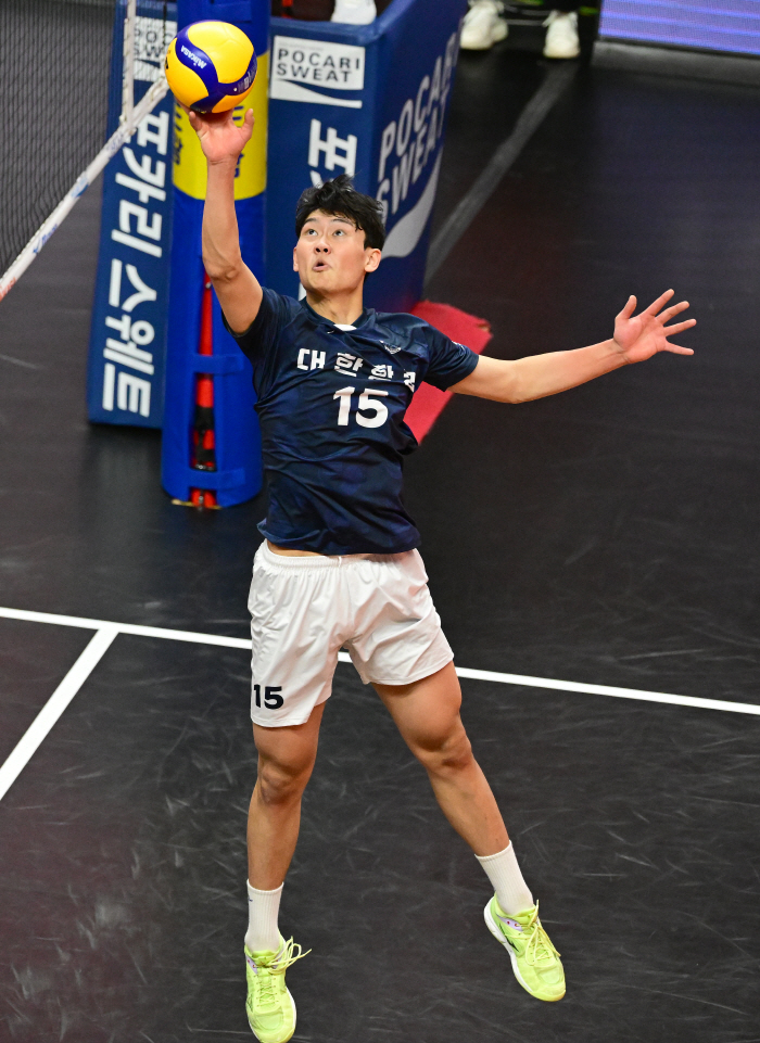 First V League setter to bloom among winning setters...I'll be a natural player